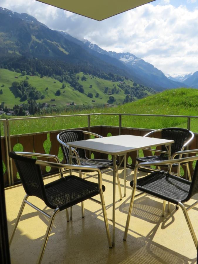 Appartement In Hus Signal Met Prachtig Uitzicht Op De Bergen Klosters Eksteriør bilde