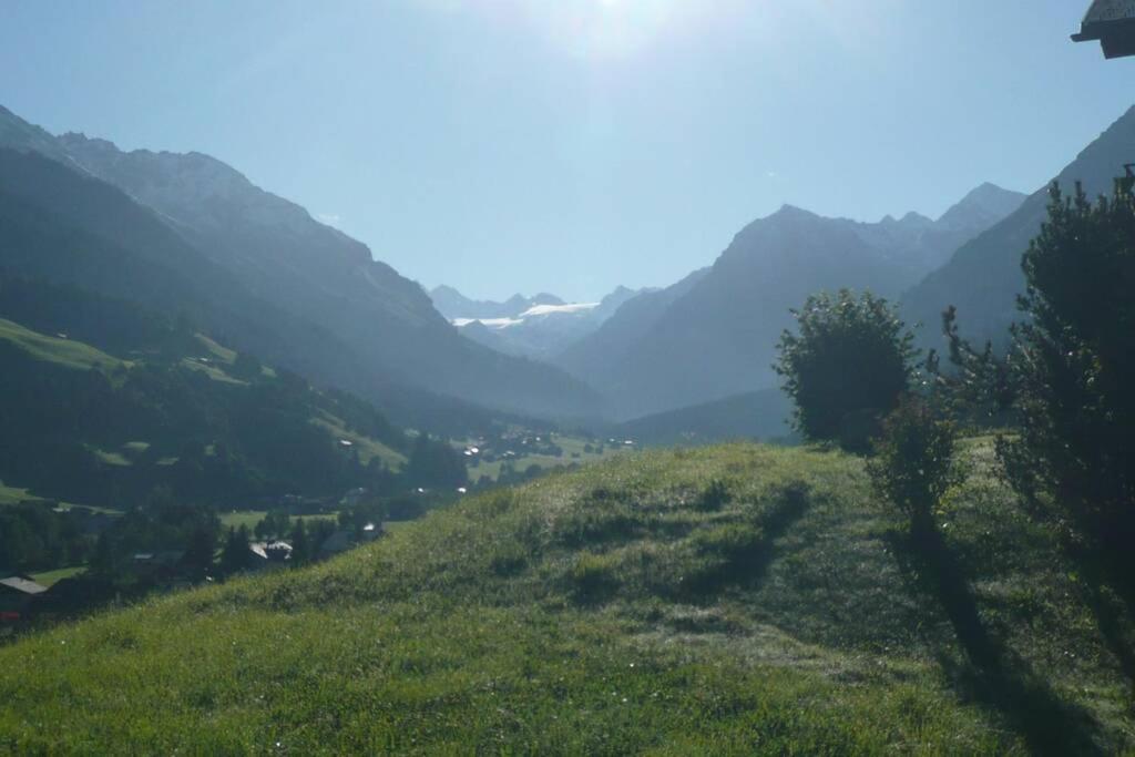Appartement In Hus Signal Met Prachtig Uitzicht Op De Bergen Klosters Eksteriør bilde
