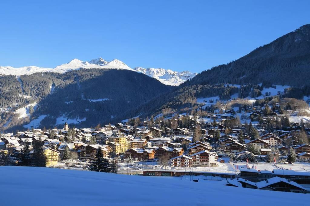 Appartement In Hus Signal Met Prachtig Uitzicht Op De Bergen Klosters Eksteriør bilde